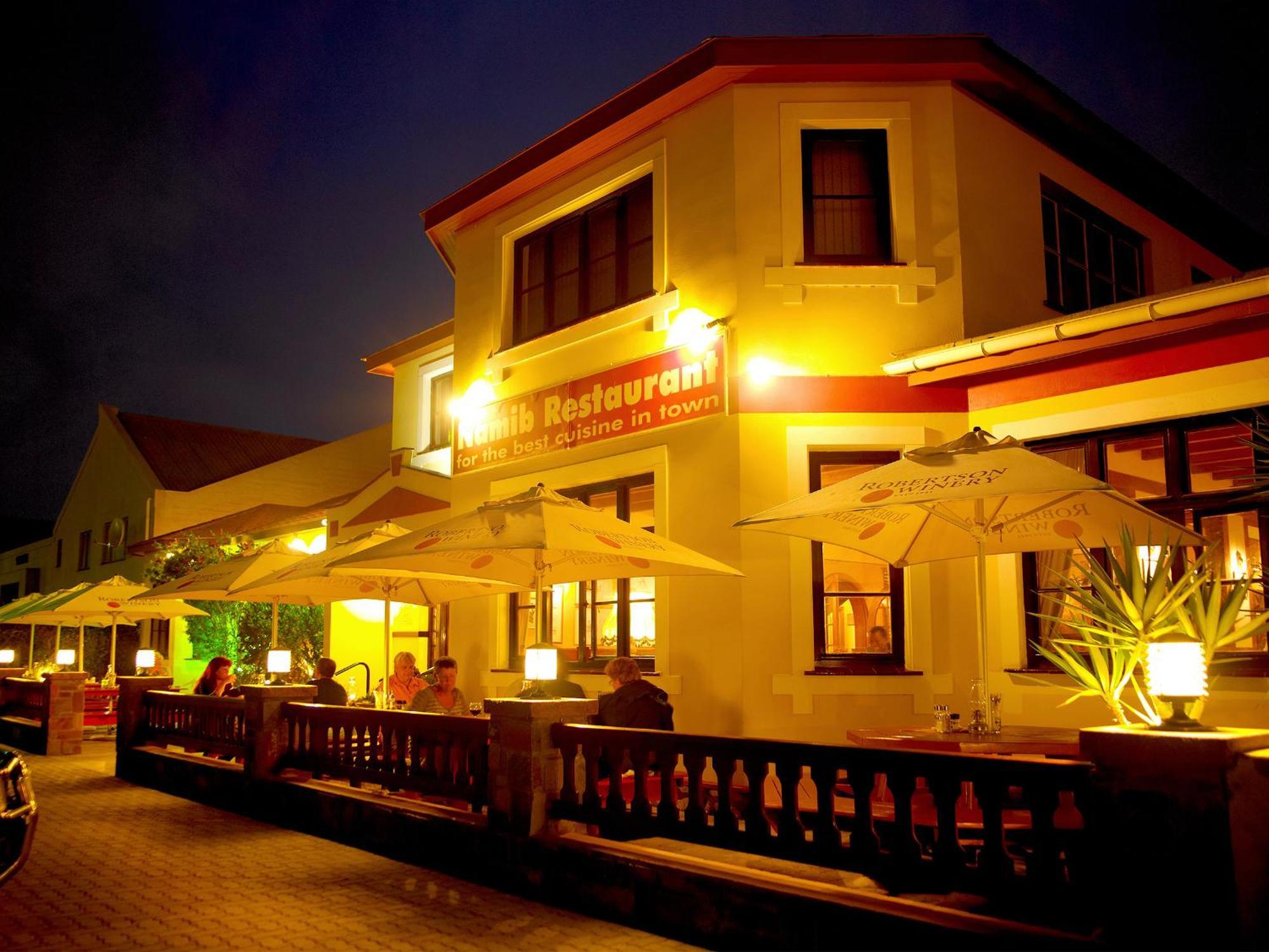 Hotel Deutsches Haus Swakopmund Exterior photo